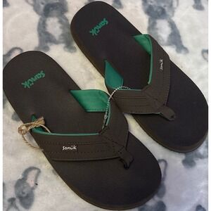 NEW Sanuk Boys Flip Flops Brown & Green Cushioned Thong Sandals Youth 2/3